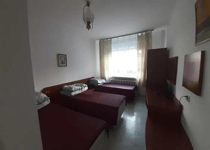 Gasthuis Osrodek Wypoczynkowy Mazowsze W *